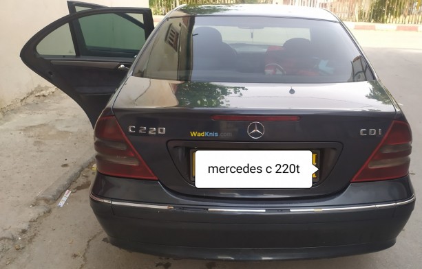 mercedes-c-220-2001-big-1